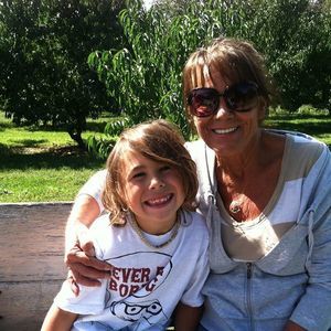 Meet your Posher, Simone